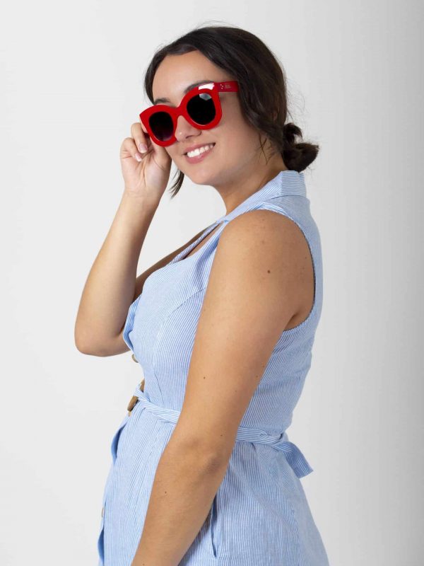 Solglasögonen Greta Red. Köp dem online idag!